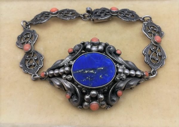 Zoltan White & Co c1920 Arts and Crafts / Austro Hungarian bracelet in silver, lapis and coral
