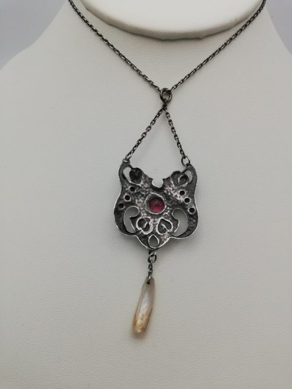 Arts and Crafts c1900 heart motif necklace in silver with pink tourmaline and pearl