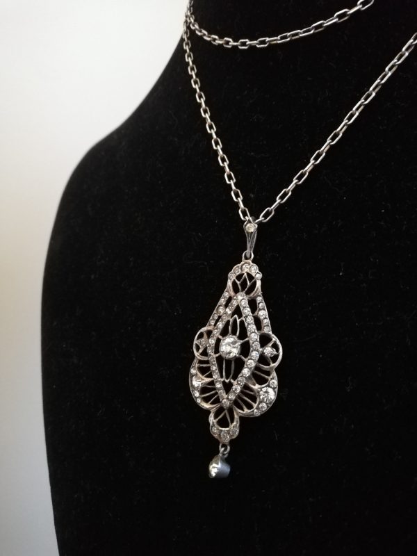 Belle Epoque c1910 attractive silver and paste drop pendant with silver chain