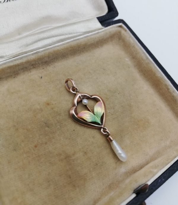 Art Nouveau c1900 English 9ct rose gold, enamel leaves and pearls pendant with bale
