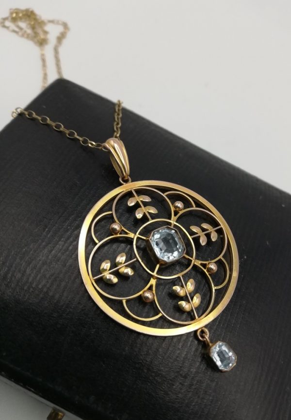 Edwardian c1910 9ct gold large, round floral pendant with aquamarine/ topaz stones