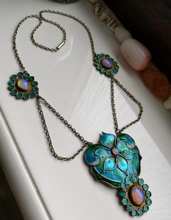 Arts and Crafts antique silver, enamel and jelly opal / faux jelly opal cabochons festoon necklace