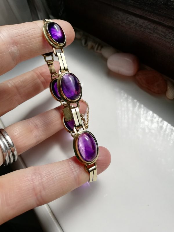 Art Deco 1920s 8ct gold and striking amethyst cabochons bracelet, most likely German