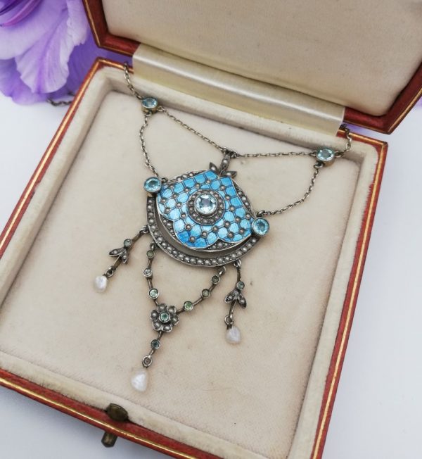 c1900 Jugendstil festoon necklace in silver with blue guilloche enamel and aquamarine pastes