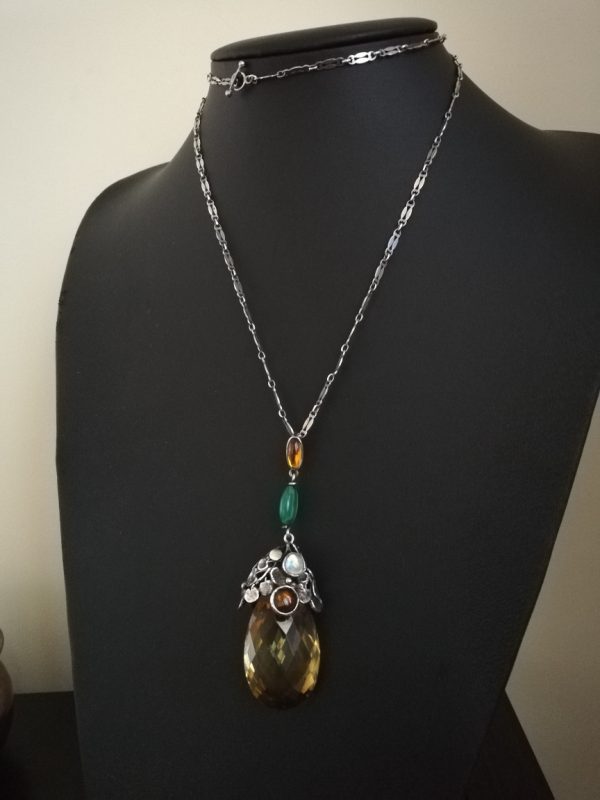 Beautiful Amy Sandheim 1920s Arts and Crafts foliate citrine silver gem set pendant with original chain