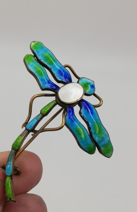 Antique c1900 Arts and Crafts gilt metal, enamel and mother of pearl dragonfly brooch