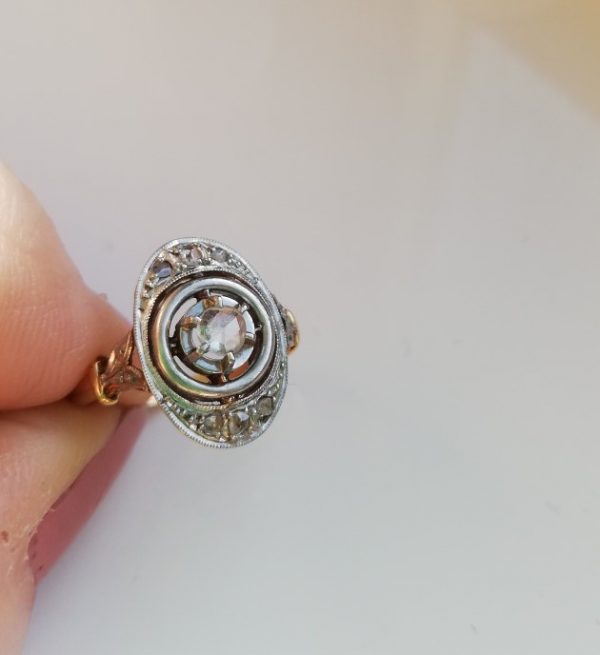Antique 1920s beautiful French Art Deco platinum, 18ct gold and diamonds ring