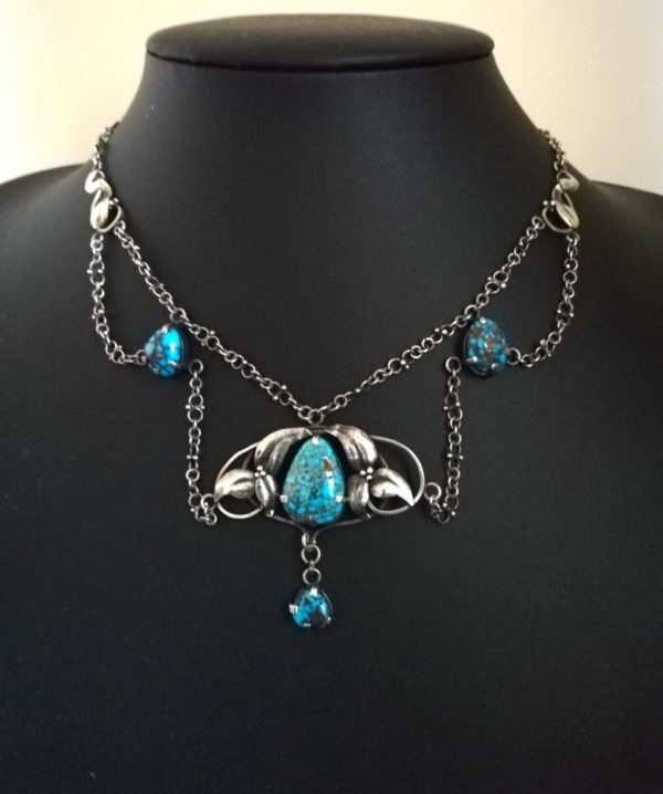 c1900 Arts and Crafts hand-crafted matrix turquoise and silver foliate festoon necklace