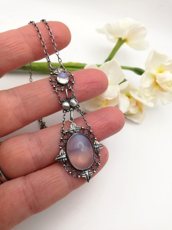 c1900 Arts and Crafts beautiful silver moonstones foliate double drop pendant with blister pearl