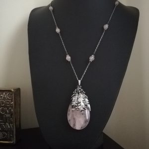 Dorrie Nossiter attr superb hand crafted Arts and Crafts rose quartz and silver foliate necklace
