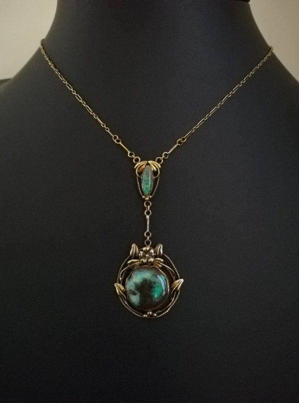 One of a kind c1900 gold and opals hand-crafted Arts and Crafts pendant necklace