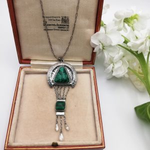 Wonderful c1900 Jugendstil pendant necklace in silver and malachite from Pforzheim