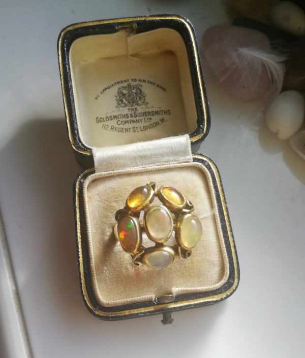 Substantial hand-crafted 14ct gold and jelly opals Arts and Crafts cluster ring, possibly studio commission