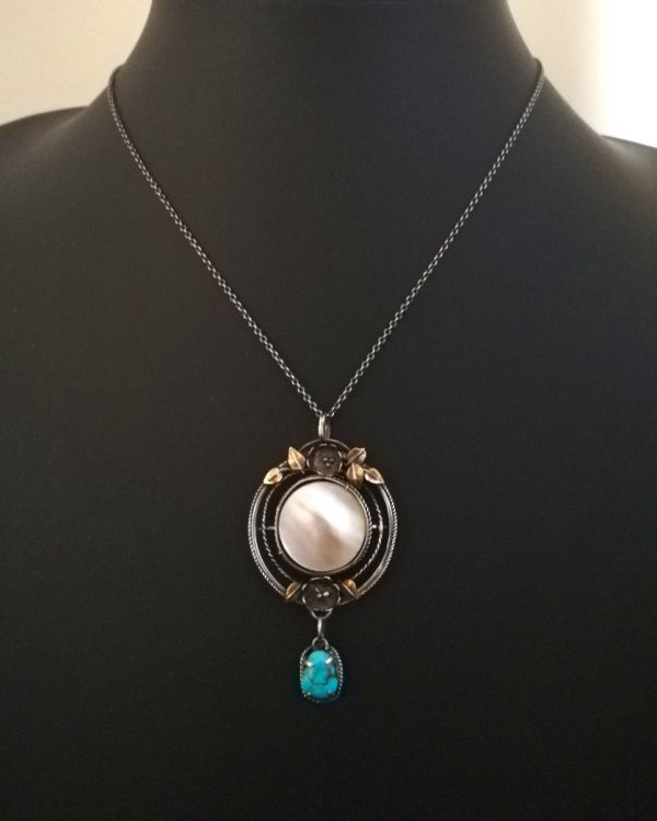 Antique c1900 English Arts and Crafts pendant necklace with original toggle clasp chain