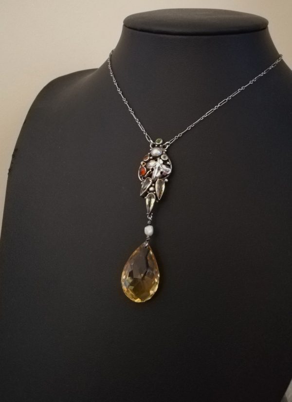 Gorgeous Dorrie Nossiter Arts and Crafts citrine drop pendant necklace c1930
