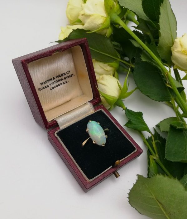 Edwardian18ct gold and opal statement ring with lively opal, gorgeous antique English ring