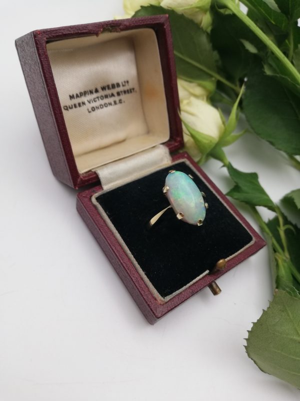 Edwardian18ct gold and opal statement ring with lively opal, gorgeous antique English ring