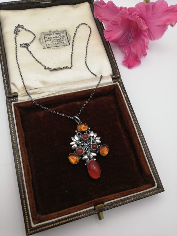 Antique English hand crafted Arts and Crafts necklace with citrines and carnelians