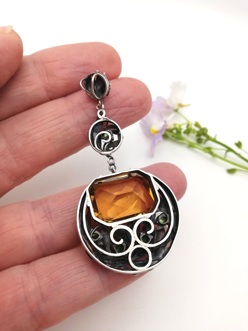 Reserved for J only****Glorious Bernard Instone c1930 Arts and Crafts pendant with citrine and demantoid garnets - Image 10