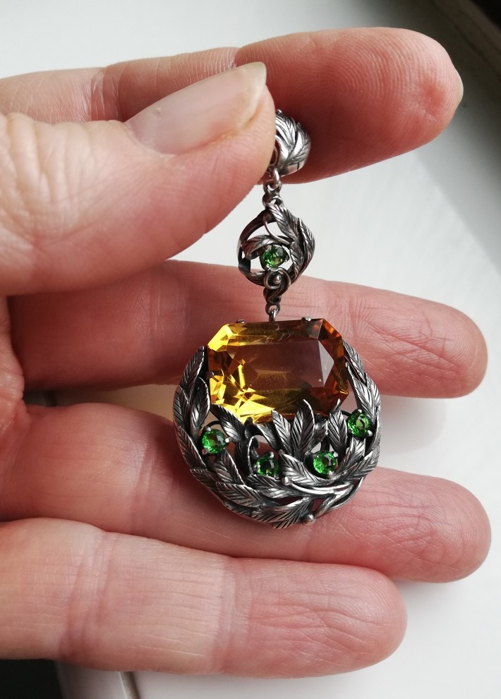 Reserved for J only****Glorious Bernard Instone c1930 Arts and Crafts pendant with citrine and demantoid garnets - Image 7
