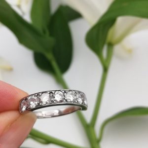 Impressive Art Deco late 1920s platinum and 1.25ct diamond wedding band / half eternity ring