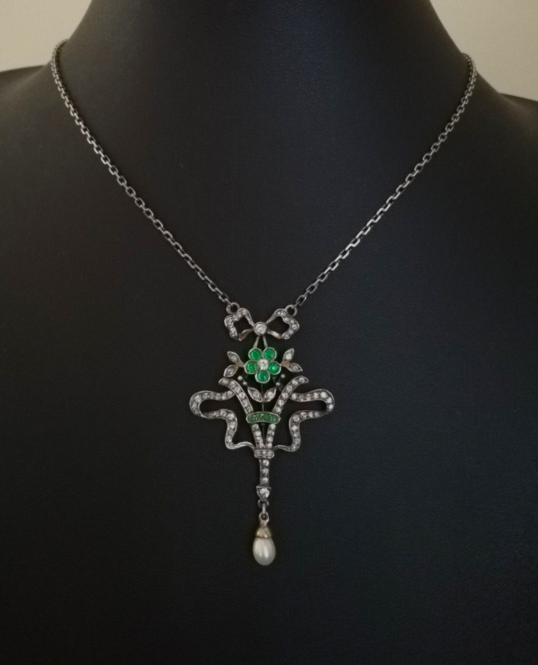 c1910 Belle Epoque antique European silver and paste bow flower necklace with barrel fastener c1910 Belle Epoque antique European silver and paste bow flower necklace with barrel fastener