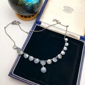 Vintage c1940 silver and round moonstones necklace with 16 stones