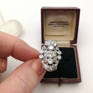 Sensational Art Deco late 1920s 18ct gold and 1.5ct old cut mine diamonds ring in openwork design