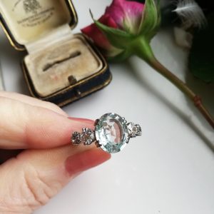 Antique 18ct gold 5ct aquamarine and 0.8ct diamonds ring with appraisal certificate