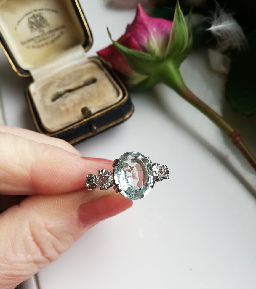 Antique 18ct gold 5ct aquamarine and 0.8ct diamonds ring with appraisal certificate Antique 18ct gold 5ct aquamarine and 0.8ct diamonds ring with appraisal certificate
