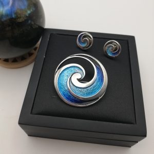 Sheila Fleet of Scotland hand-crafted enamel silver waves brooch and matching earrings