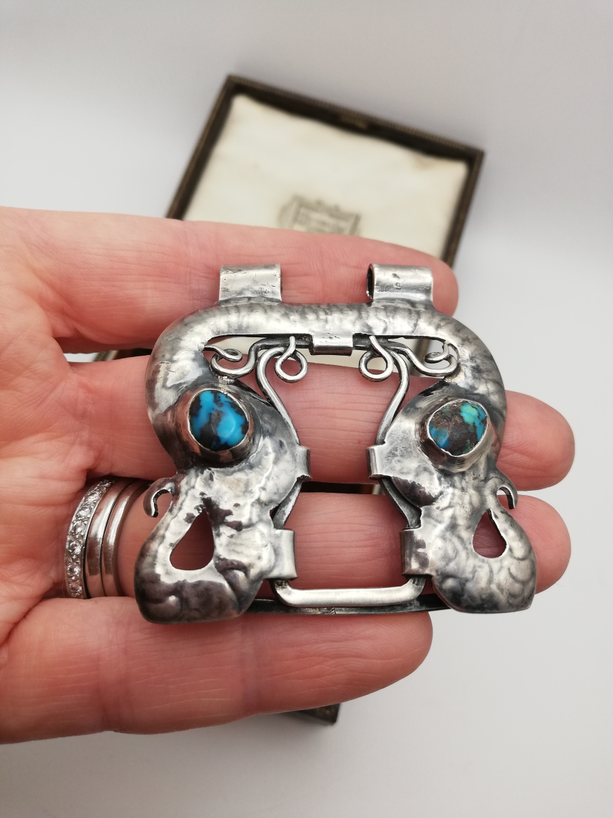1906 Oliver Baker for Liberty & Co half waist clasp as pendant with turquoise - Image 5