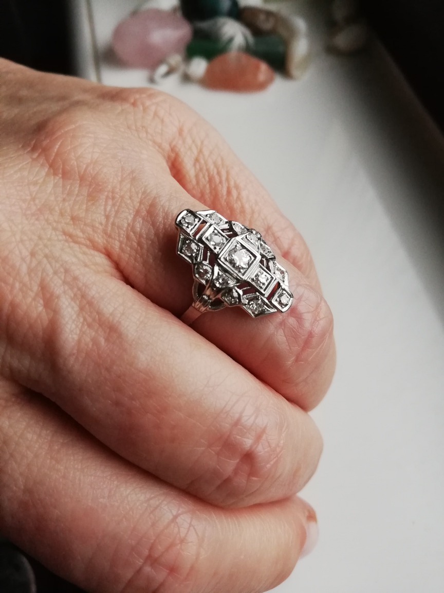 Fine antique 1920s Art Deco diamond plaque ring in iridium and platinum Fine antique 1920s Art Deco diamond plaque ring in iridium and platinum