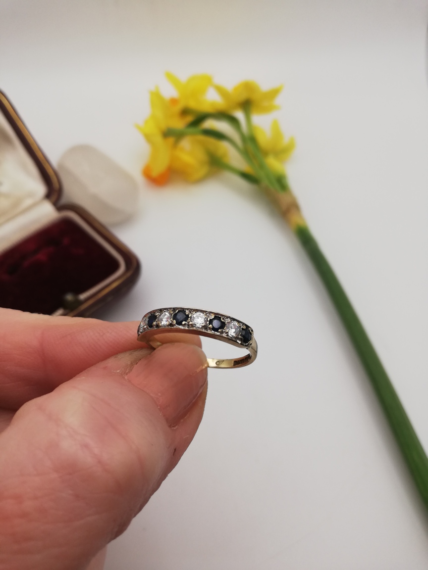 Vintage 9ct gold sapphire and cubic zircona half eternity ring - Image 6