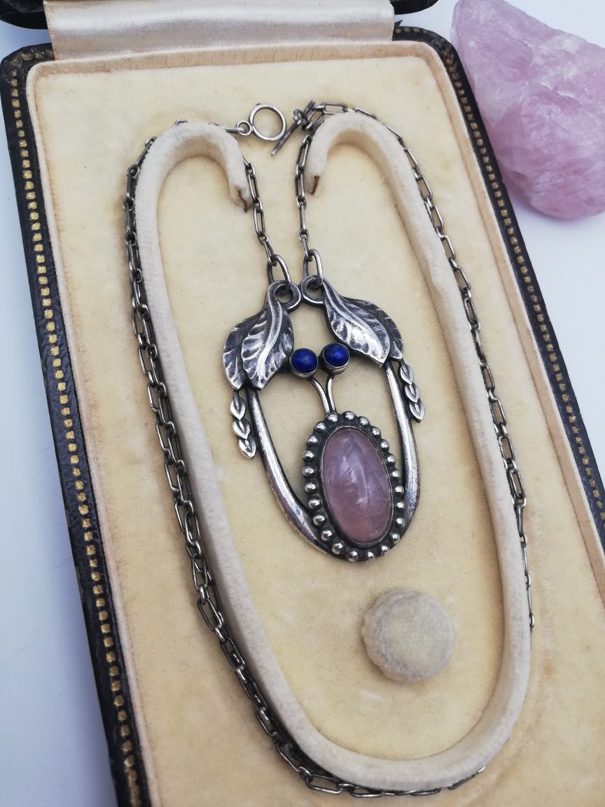 Scarce early marks Georg Jensen number 4 antique necklace with rose quartz and lapis in antique box - Image 6
