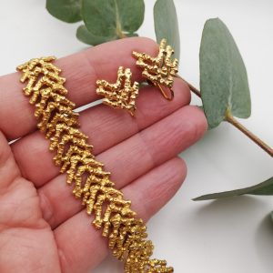 Solid gold 1970s English hallmarked bracelet, organic coral design with earrings