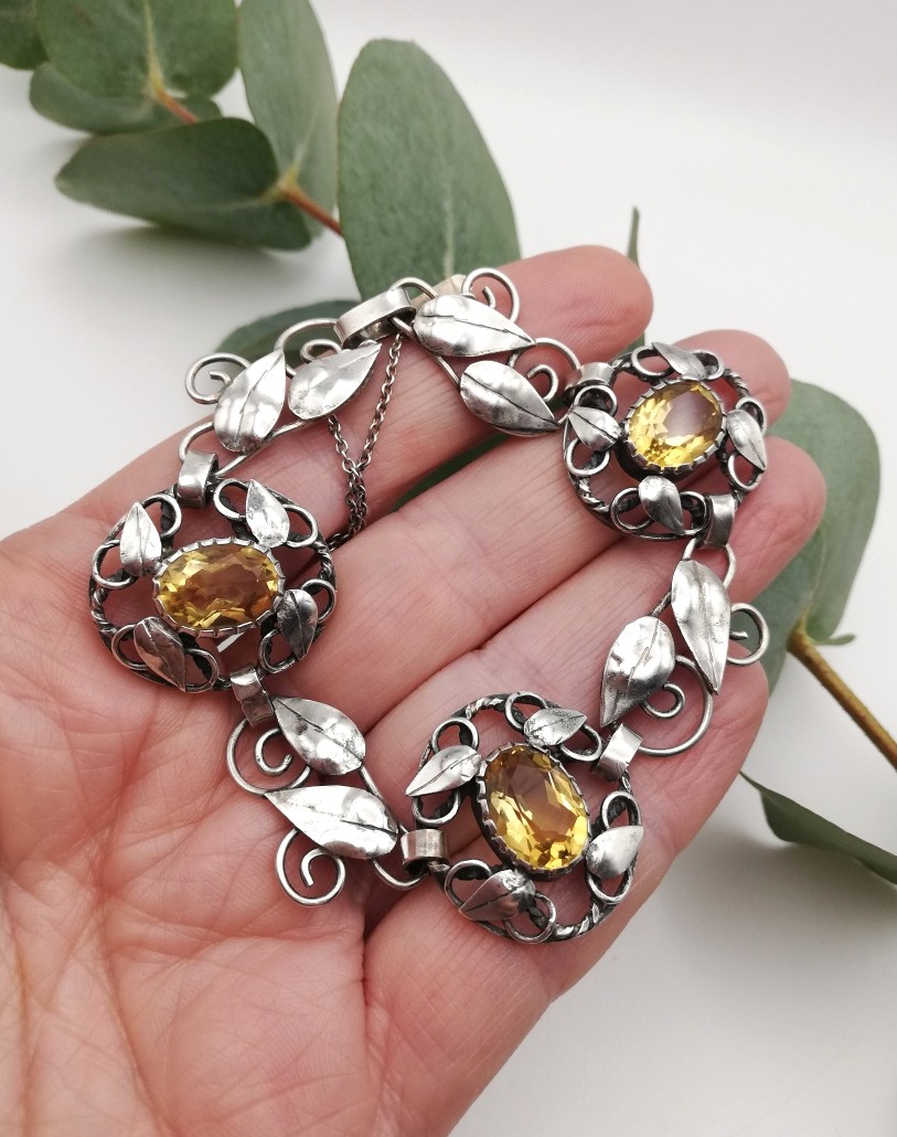 Charles and Gladys Mumford rare hand-crafted Arts and Crafts foliate bracelet with lemon citrines