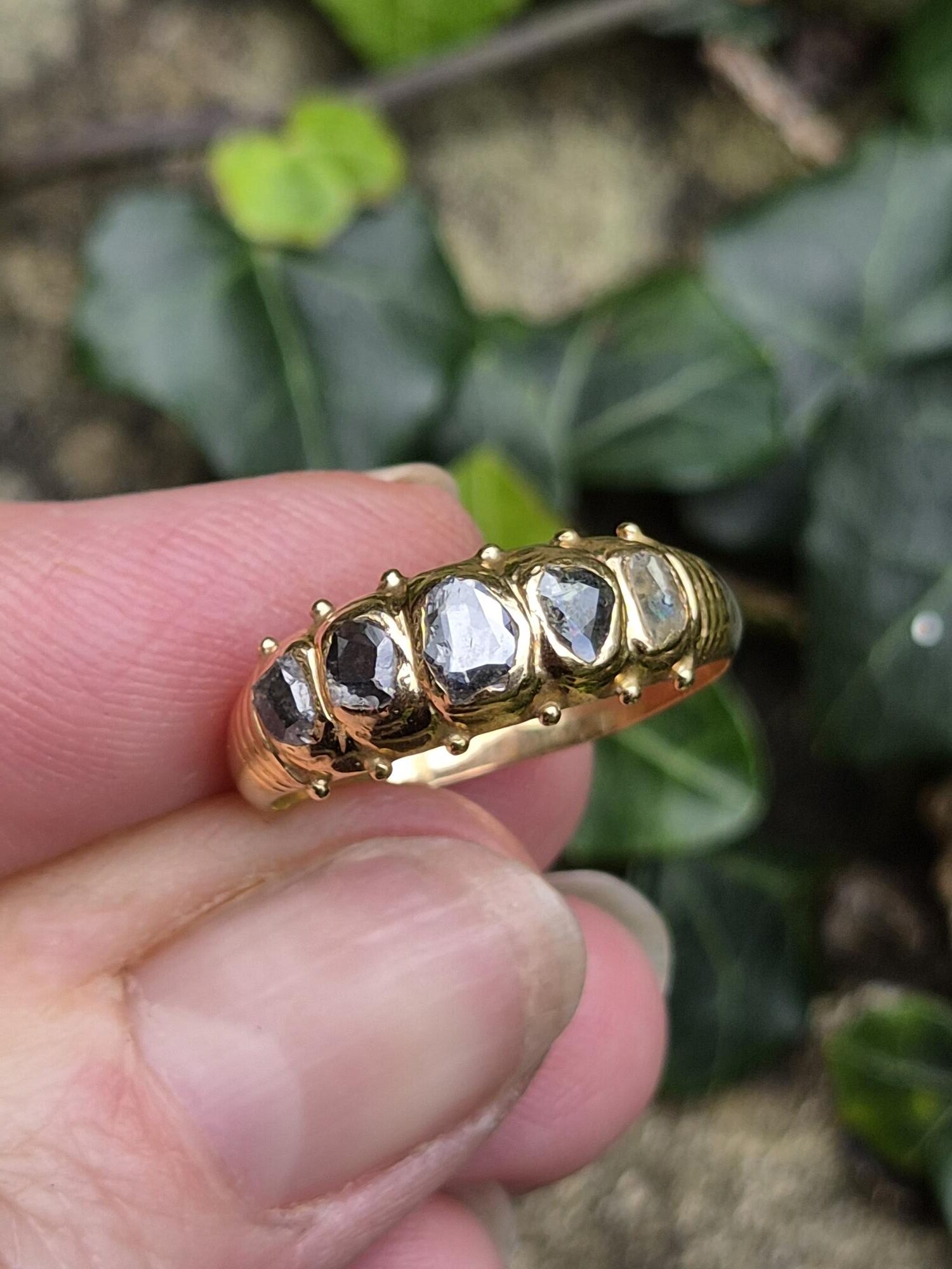 Vintage Thai 24ct gold and black diamond ring-beautiful!