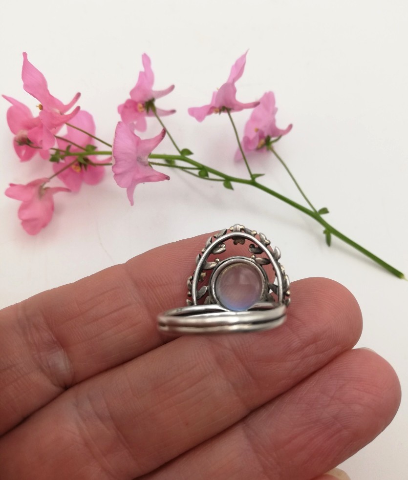 Unique Gaskin Museum piece Arts and Crafts ring in silver and gold with Ceylon blue moonstone c1900s - Image 10