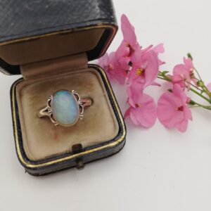 1920s antique 9ct gold and fiery jelly opal ring-attractive piece