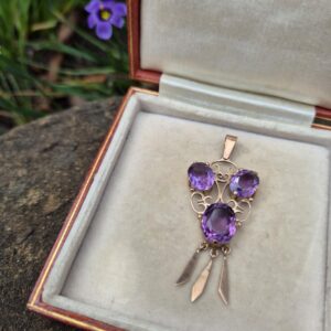 Edwardian 9ct rose gold and triple amethyst lavalier pendant c1910