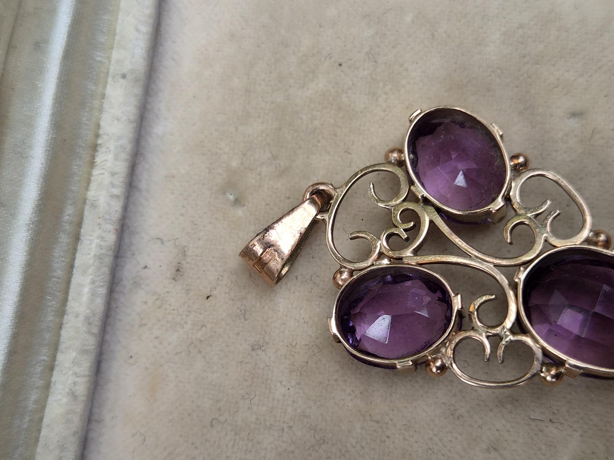 Edwardian 9ct rose gold and triple amethyst lavalier pendant c1910