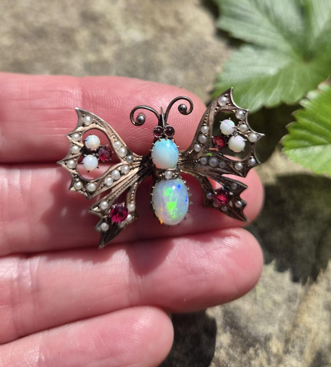 c1900 Victorian fiery opals and gilt metal butterfly brooch clip - impressive play in the opals - Image 3