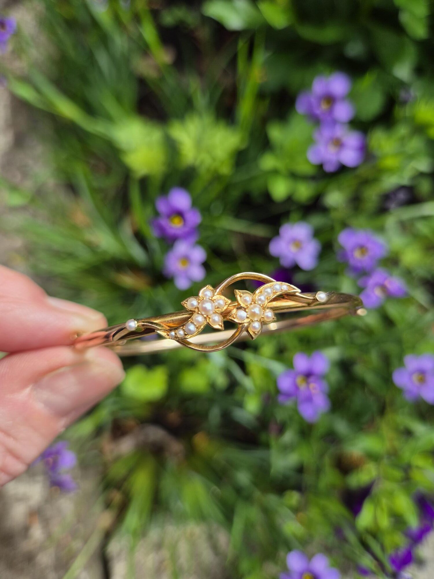 Antique Edwardian 15ct gold and seed pearl bangle - a beautiful thing! - Image 4