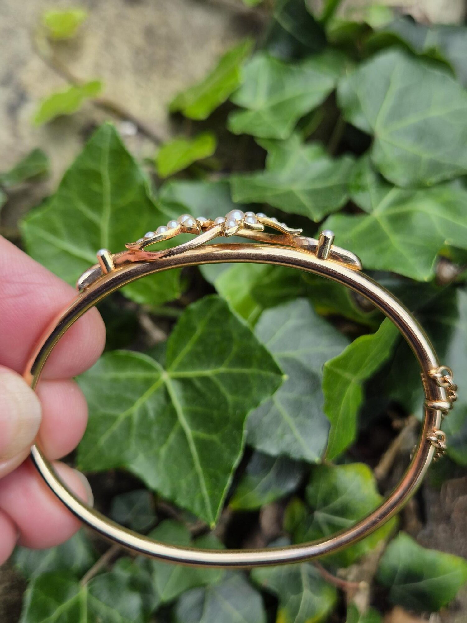 Antique Edwardian 15ct gold and seed pearl bangle - a beautiful thing! - Image 8