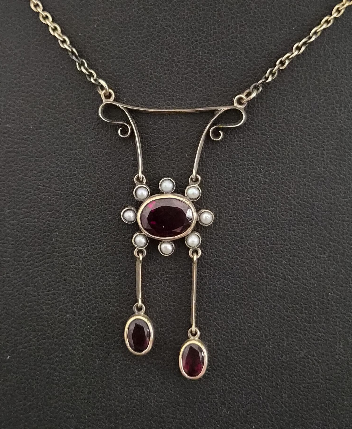 Edwardian c1910 9ct gold garnet and natural seed pearl negligee necklace
