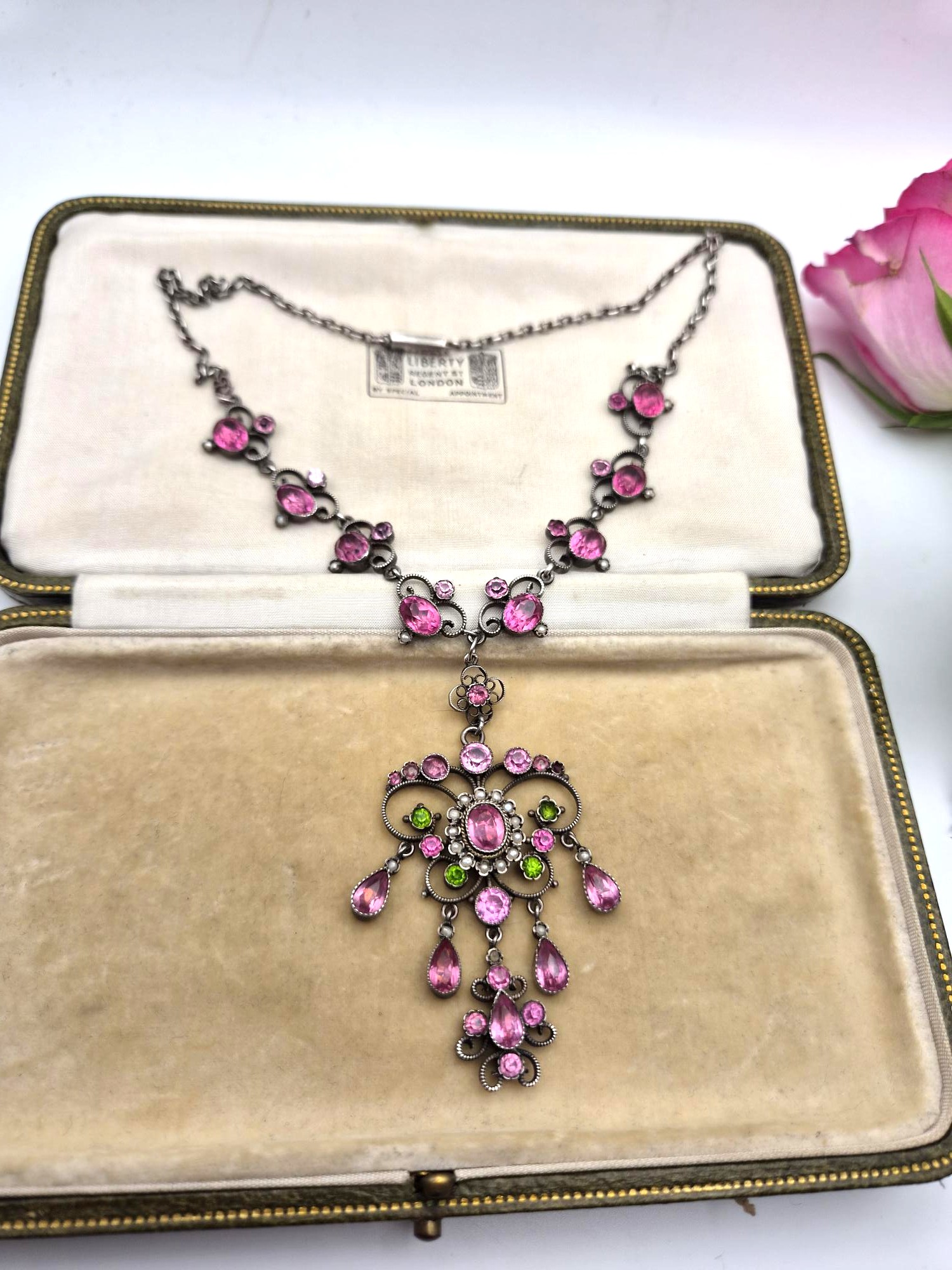 Antique Edwardian c1910 pink and green foiled paste with pearl pendant necklace - Image 6