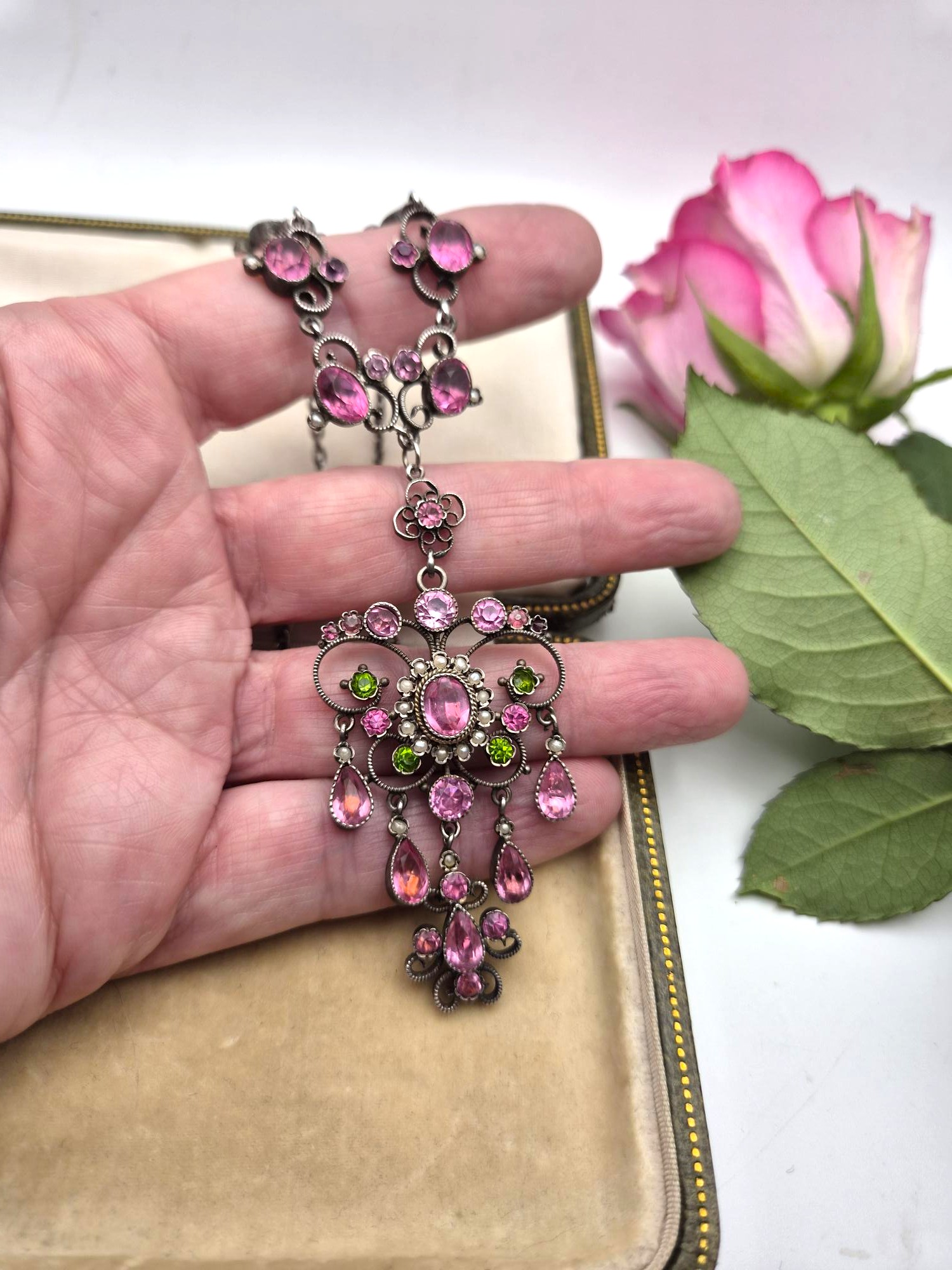 Antique Edwardian c1910 pink and green foiled paste with pearl pendant necklace - Image 7