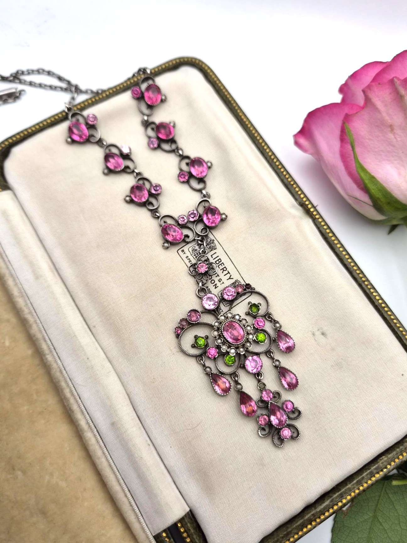 Antique Edwardian c1910 pink and green foiled paste with pearl pendant necklace - Image 5