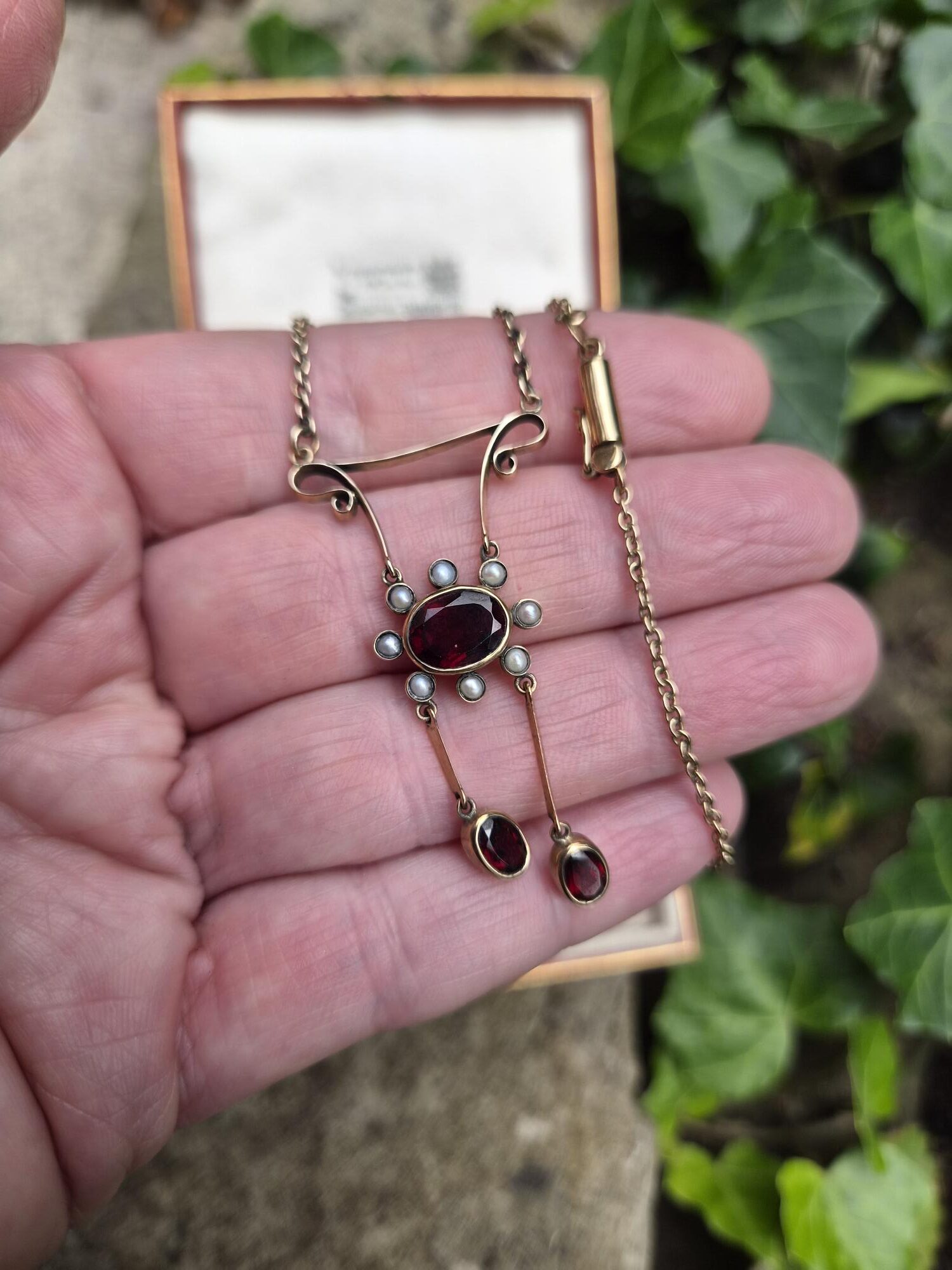 Edwardian c1910 9ct gold garnet and natural seed pearl negligee necklace - Image 4
